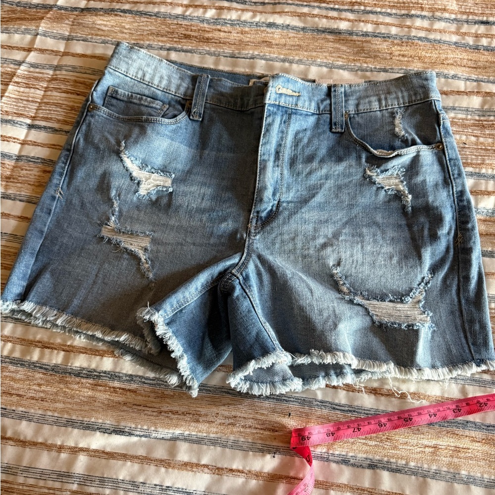 BNWT! Mudd Blue Distressed Jean Shorts with Frayed Hem